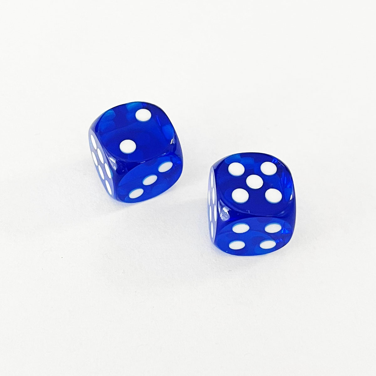 magic-dice-for-cheating-gambler-02.jpg